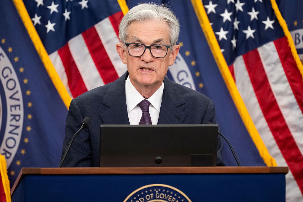 Most Fed officials see rate cuts coming, but opinions vary widely on how many, minutes show